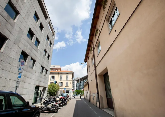 Apartment Benzi16 Como